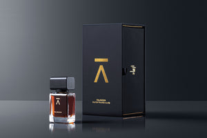 Limited Edition Azman Oud Etraordinaire has cerated in collaboration with famous perfumer/nose Prin Lomros. He is famous for his own Prin line of fragrances and Zoologist perfumes. Majnoon is made of pomegranate, coffee, rose, jasmine and two types of different ouds. Perfume comes in 30ml bottle with 35% concentration. Beautiful Majnoon packshot in grey background. Majnoon in its full glory studio shot.